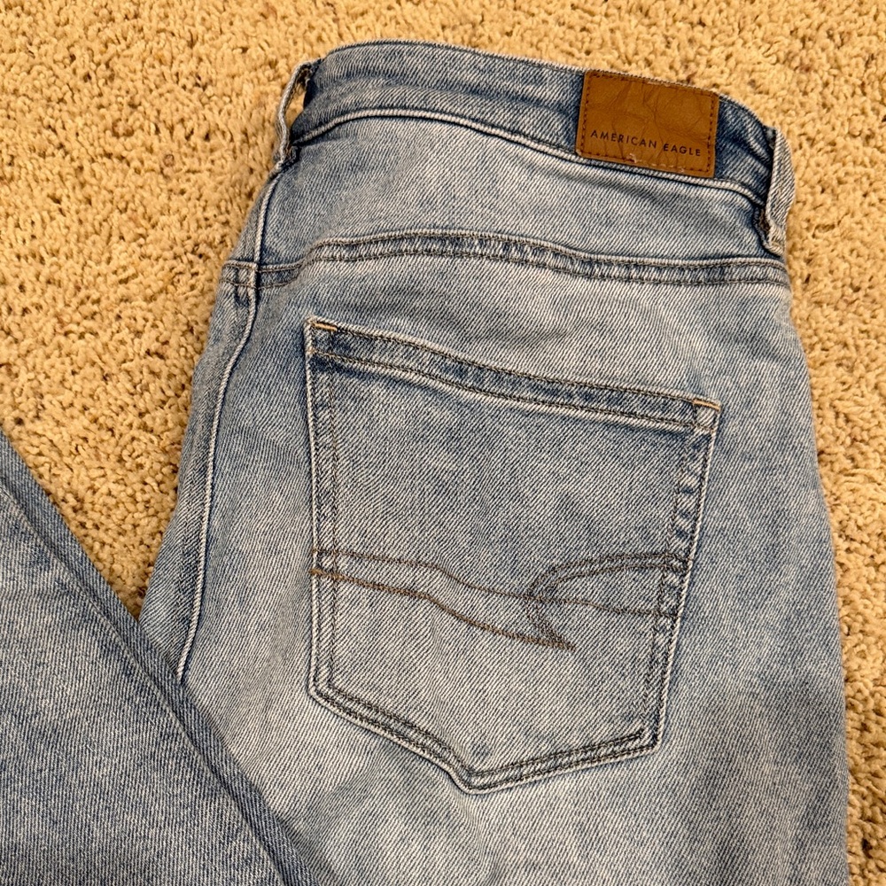 American Eagle Outfitters Women's Light Blue Jeans